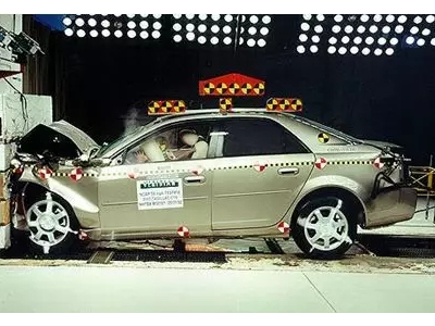 研華工控機數據采集，讓汽車碰撞測試“靠譜”